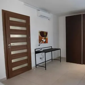 Metrostays Apartamento