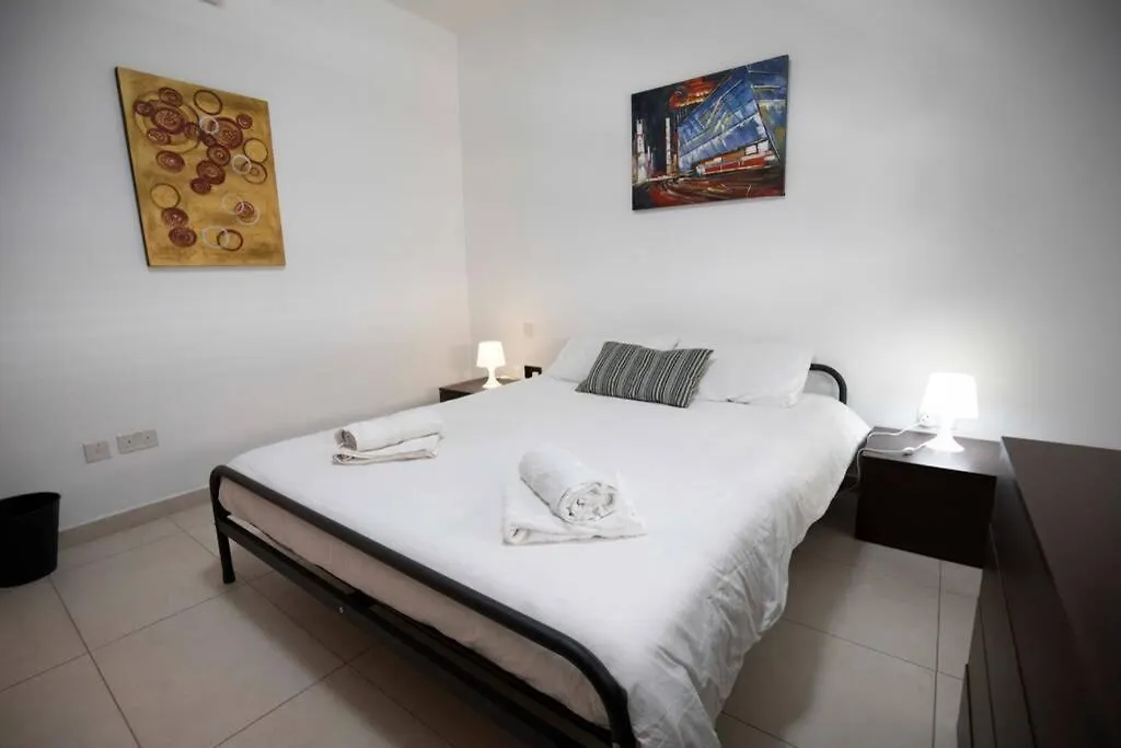 Sliema Strand 7 Apartment