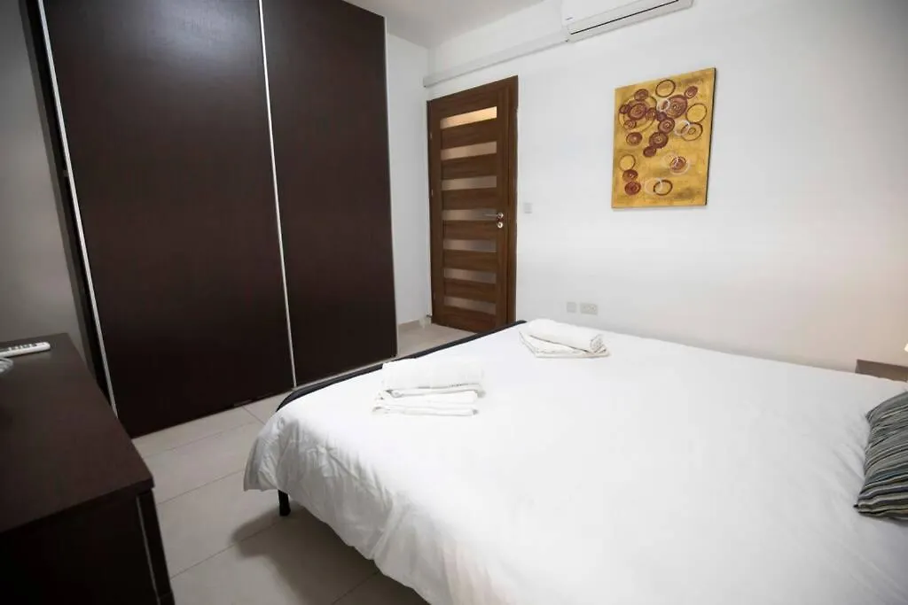 Sliema Strand 7 Apartment Malta